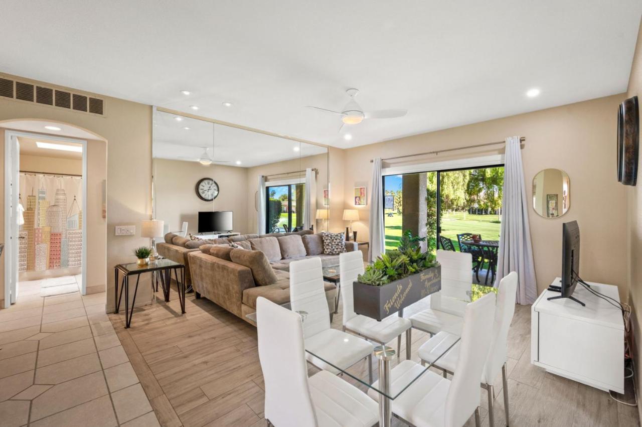 Midnights At The Oasis Villa Кътидръл Сити Екстериор снимка